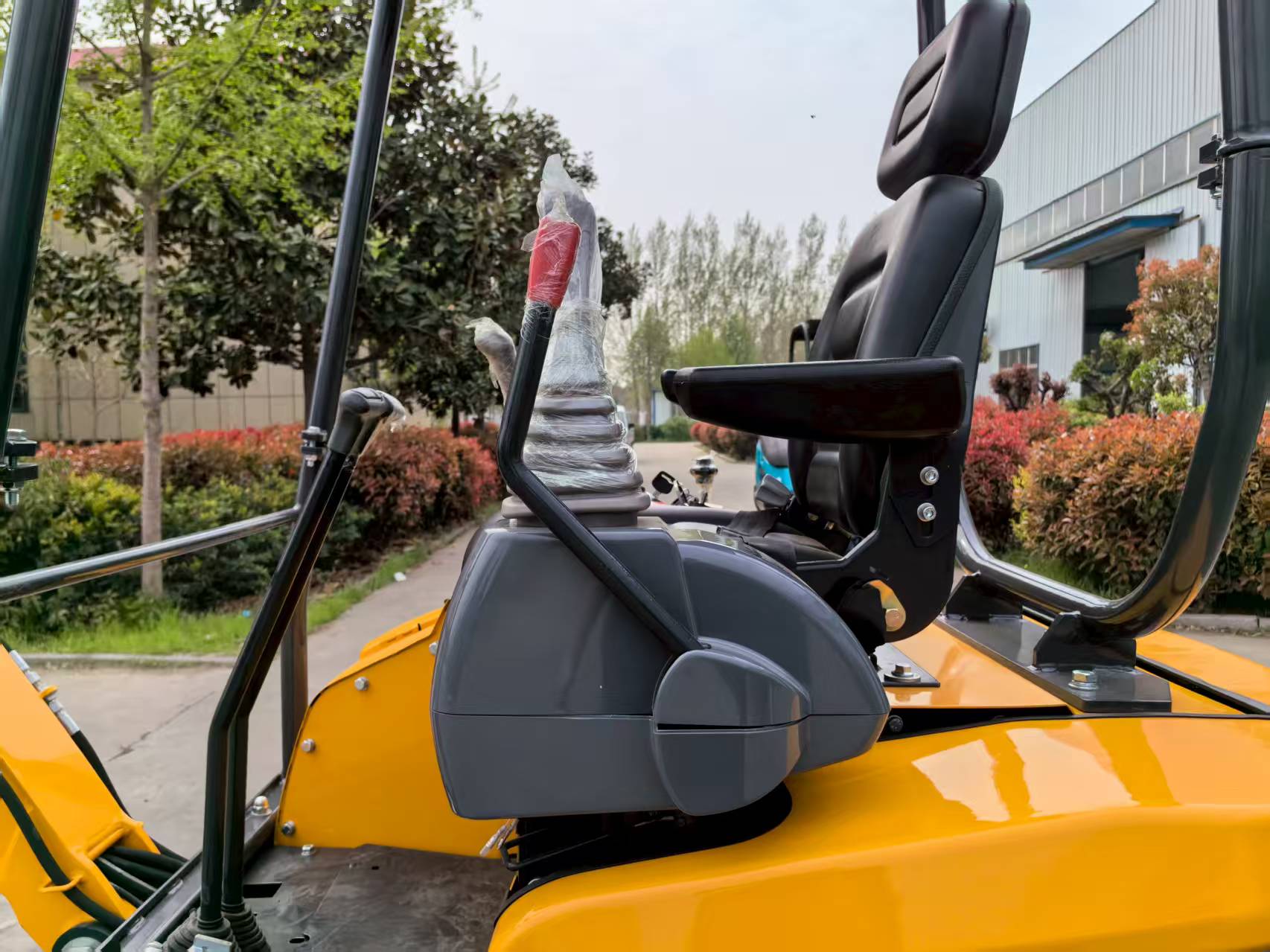 2T Tailless Small Excavator EP – обзор и цена Urban Farming Usa